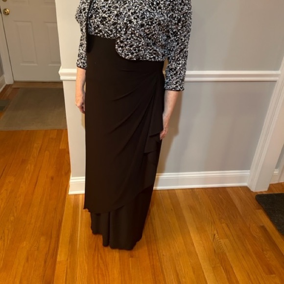 NWT Alex Evenings 2 piece black gown with black and white Jacket - Picture 5 of 10